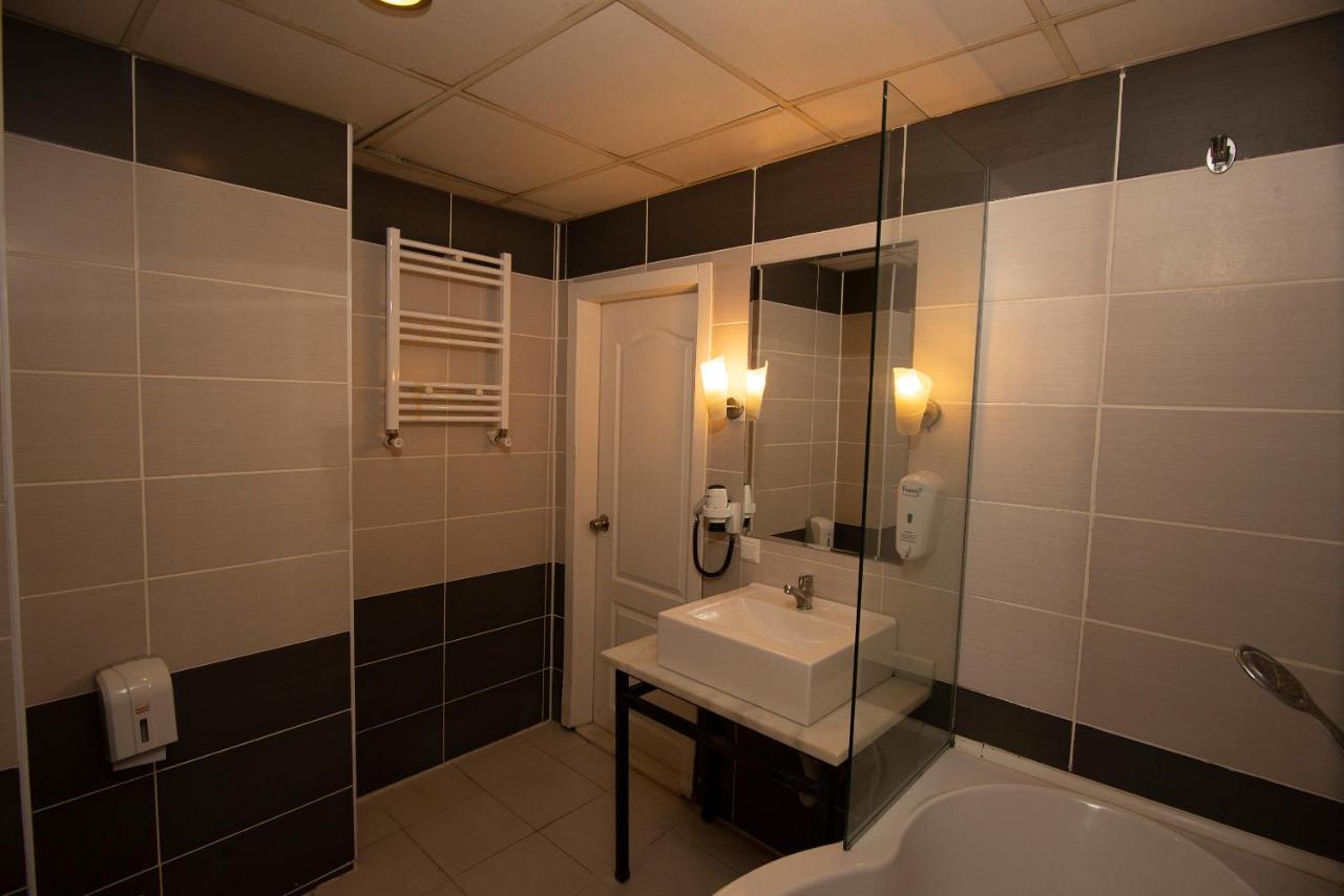 Srf Hotel Eskişehir Esterno foto
