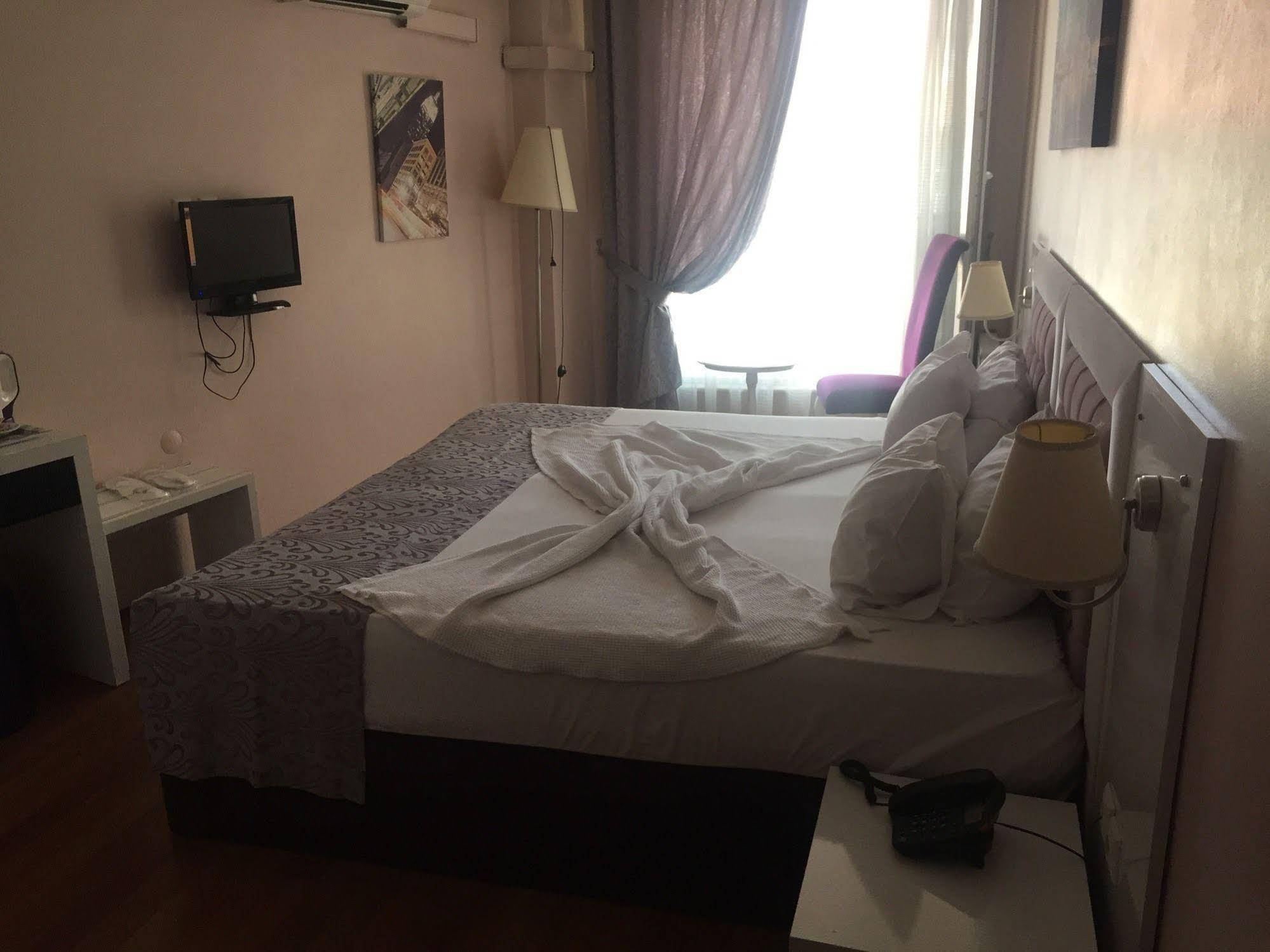 Srf Hotel Eskişehir Esterno foto