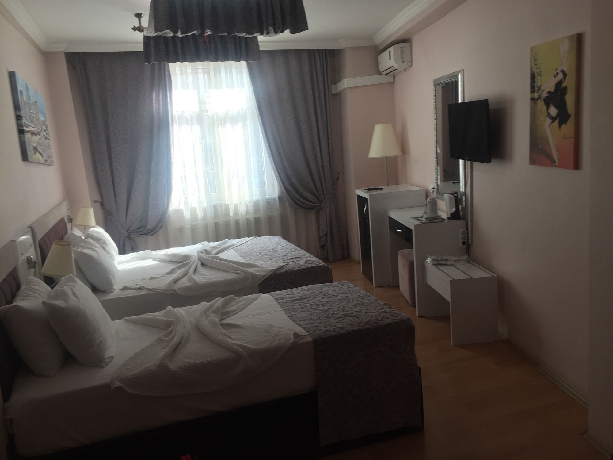 Srf Hotel Eskişehir Esterno foto