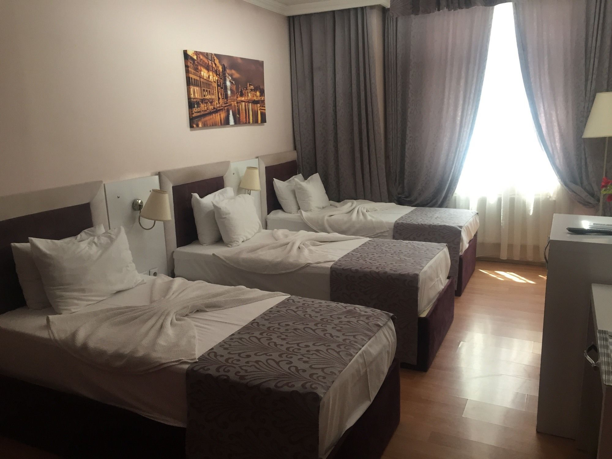 Srf Hotel Eskişehir Esterno foto